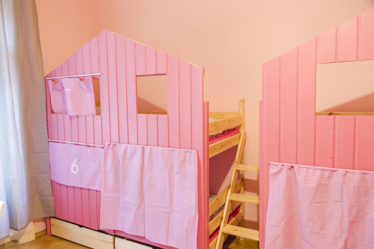 Ping House Hostel *